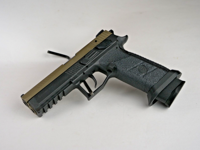 Magazine Extension - CZ P09 and P-10 +2 rounds